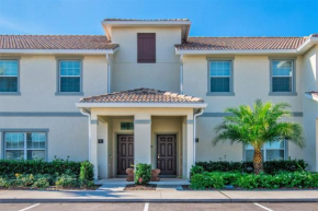 Amazing 4 Bedroom 3 Bathroom Storey Lake townhouse